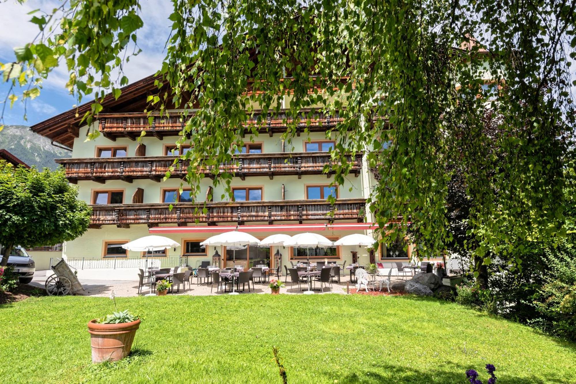 Posthaus Stubai&smart Hotel