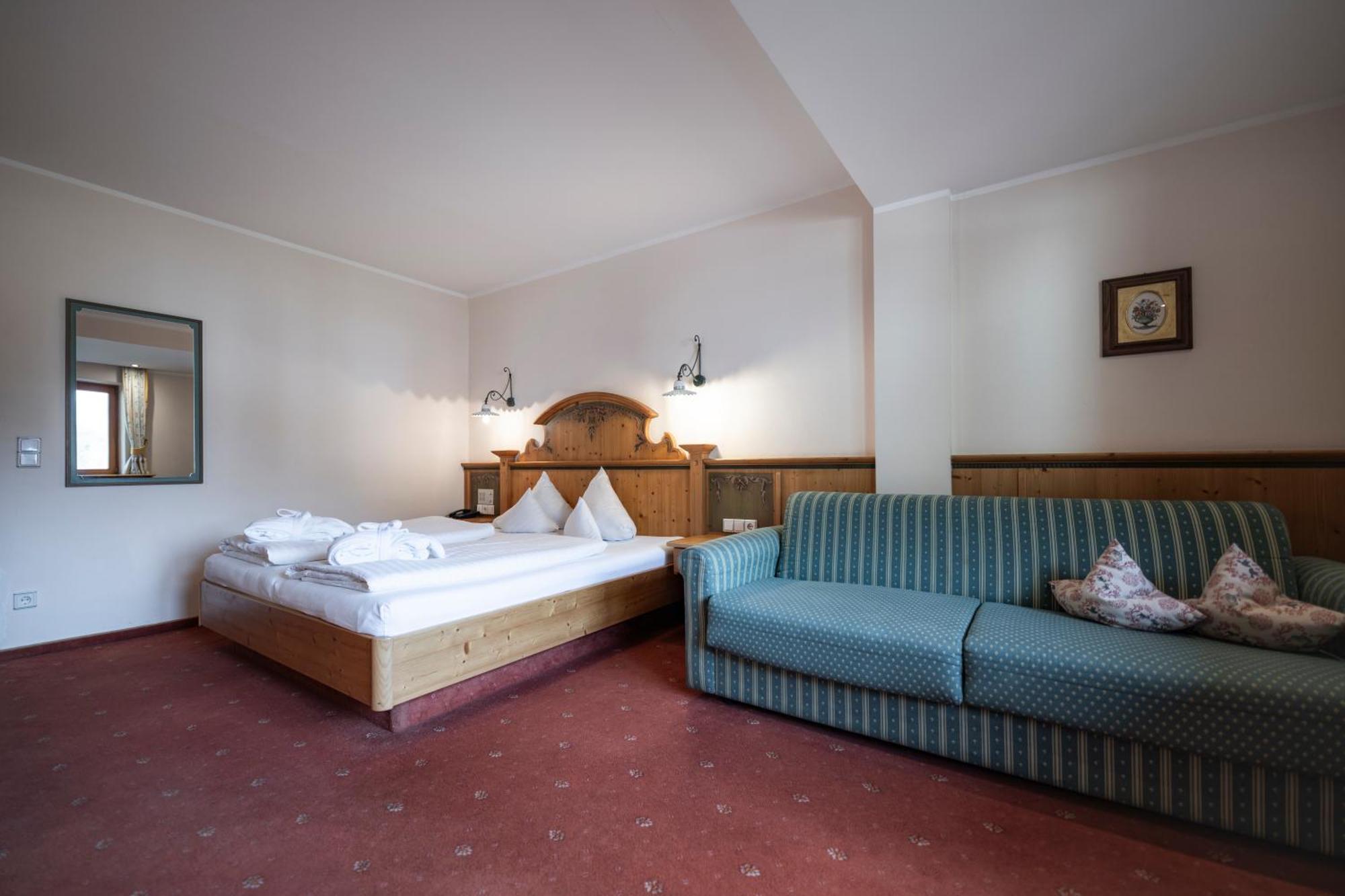 Posthaus Stubai&smart Hotel Fulpmes