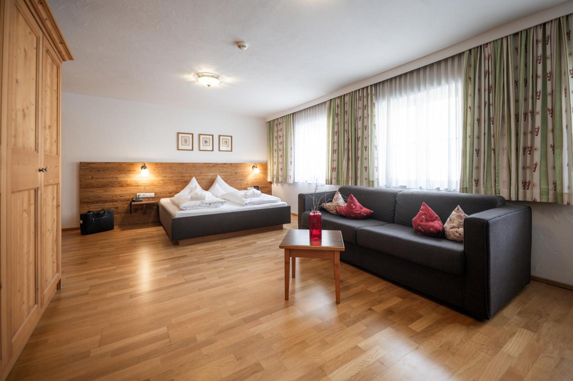 Posthaus Stubai&smart Hotel Fulpmes